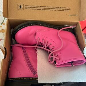 Like New Dr. Martens Unisex-Child 1460 Junior Fashion Boots in Hot Pink size 3